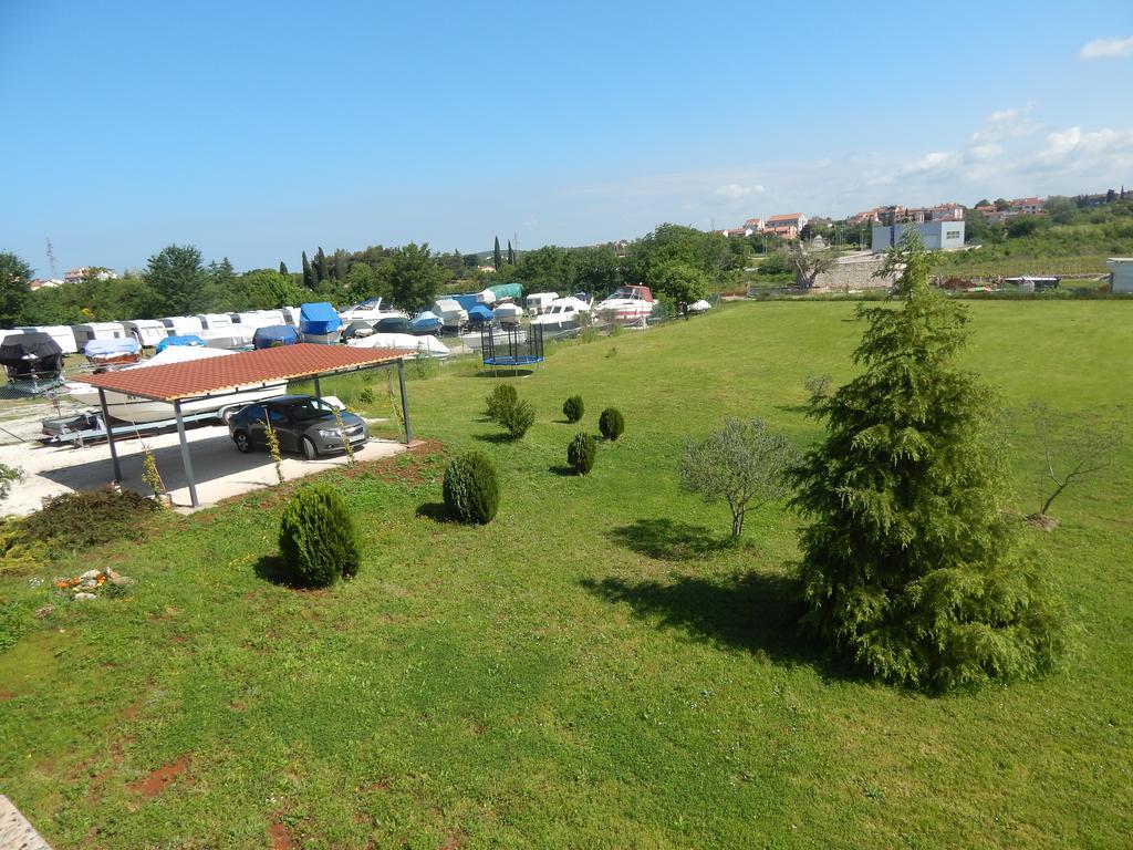 Apartments Terranova Ровинь Экстерьер фото